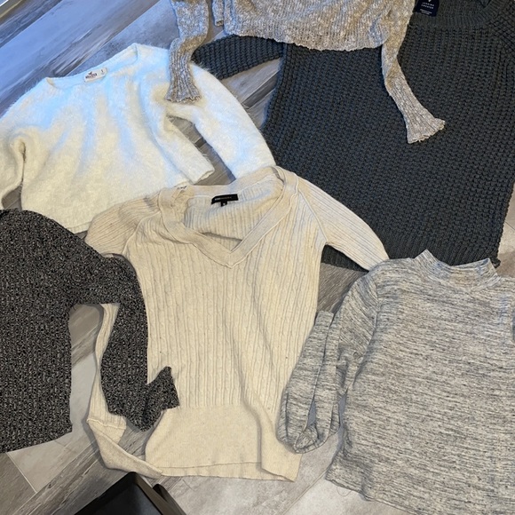 Hollister Sweaters - Bundle of 7 sweaters & tops